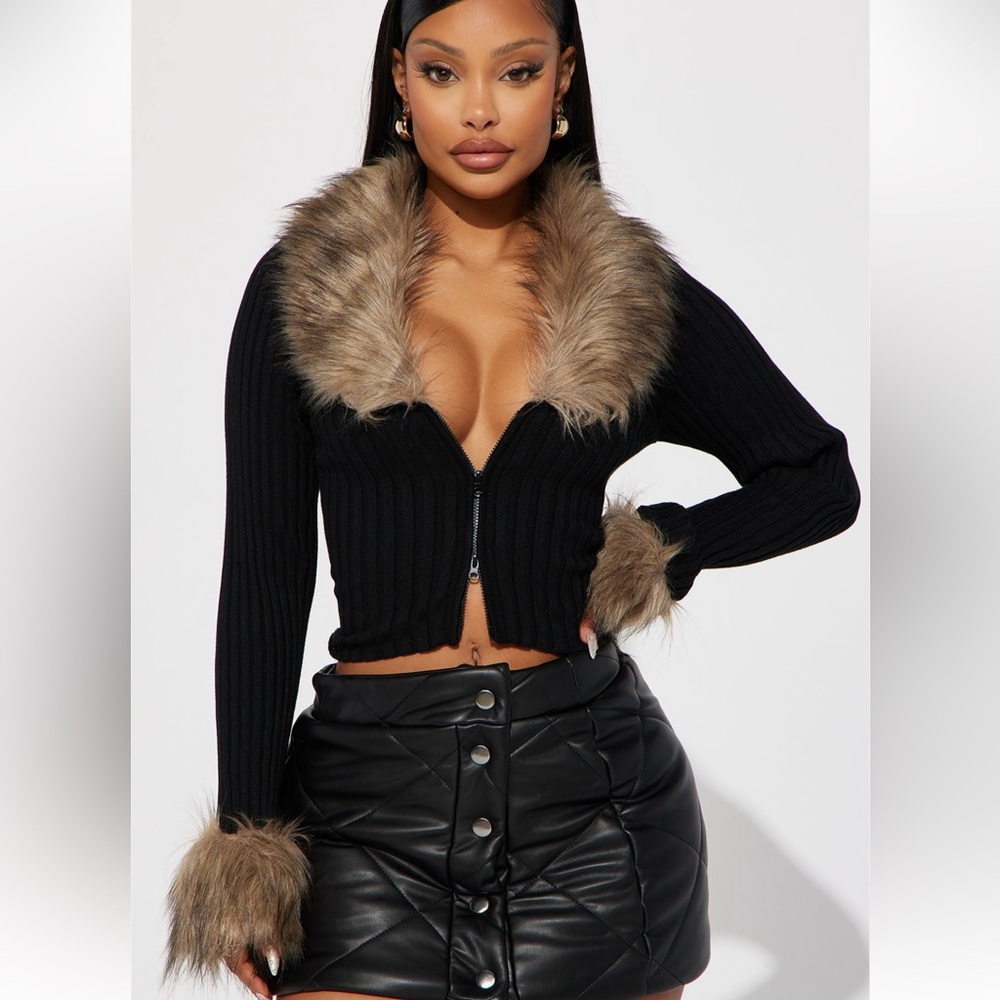 Black Ribbed Cardigan with Faux Fur Trim